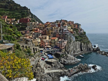 33.Manarola mit Hafen